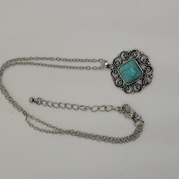 Turquoise Faux Stone Silver Tone 16" + 2" Extension Necklace - Picture 1 of 2